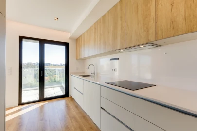 Apartamento T3 para Arrendamento em Leiria, Pousos, Barreira e Cortes