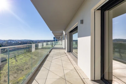 Apartamento T3 para Arrendamento em Leiria, Pousos, Barreira e Cortes