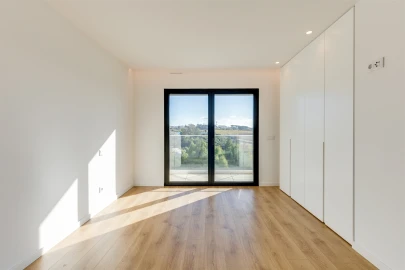 Apartamento T3 para Arrendamento em Leiria, Pousos, Barreira e Cortes