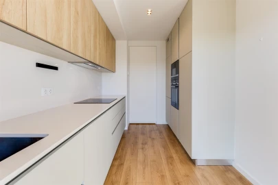 Apartamento T3 para Arrendamento em Leiria, Pousos, Barreira e Cortes