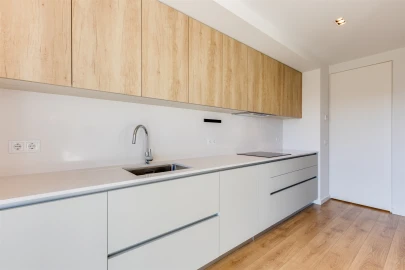 Apartamento T3 para Arrendamento em Leiria, Pousos, Barreira e Cortes