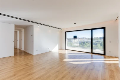 Apartamento T3 para Arrendamento em Leiria, Pousos, Barreira e Cortes