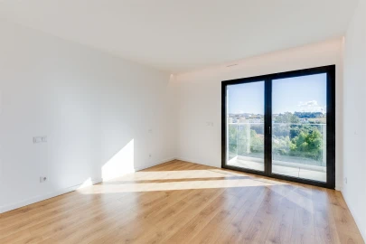 Apartamento T3 para Arrendamento em Leiria, Pousos, Barreira e Cortes
