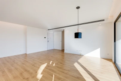 Apartamento T3 para Arrendamento em Leiria, Pousos, Barreira e Cortes