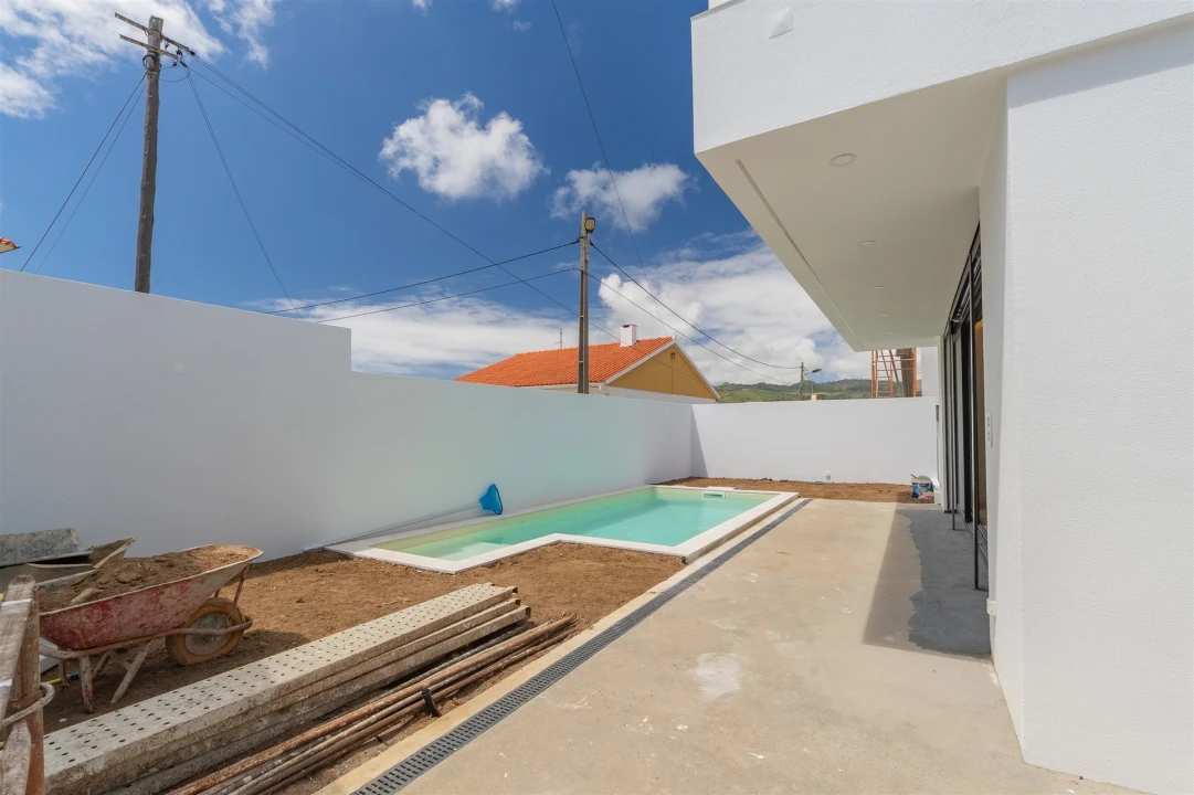 Moradia T4 para Venda em Alcabideche Foto 10