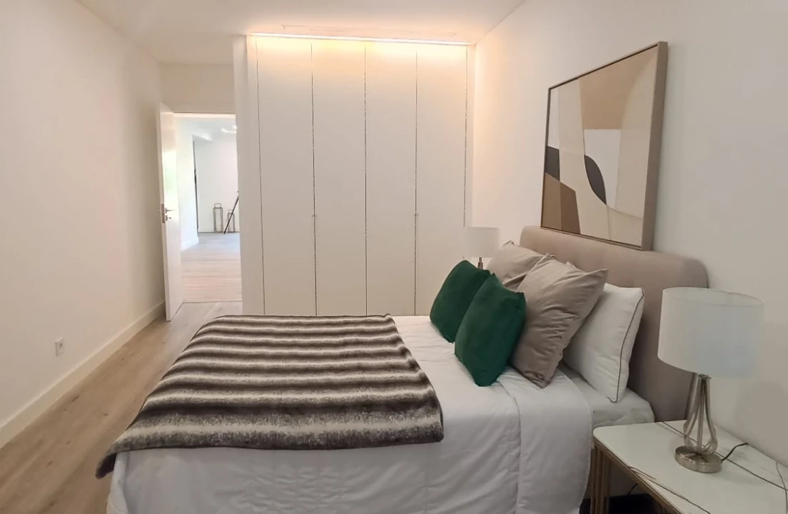 Apartamento T3 para Venda em Benfica Foto 2
