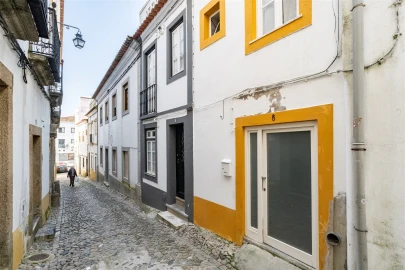 Loja para Venda em Évora (São Mamede, Sé, São Pedro e Santo Antão)
