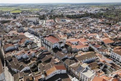 Loja para Venda em Évora (São Mamede, Sé, São Pedro e Santo Antão)