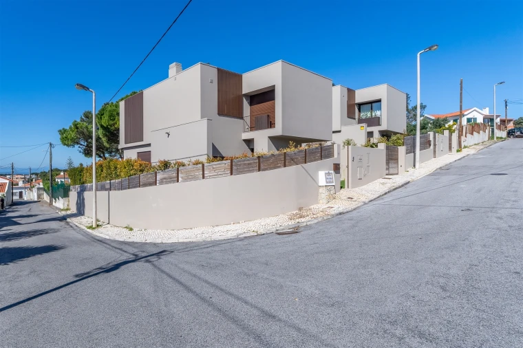 Moradia T3 para Venda em Alcabideche Foto 52