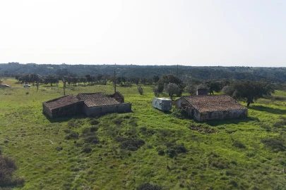 Quinta T2 para Venda em São Francisco da Serra