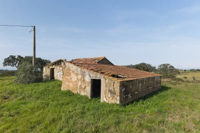 Quinta T2 para Venda em São Francisco da Serra