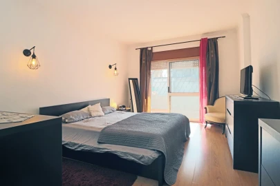 Moradia T4 para Venda em Carcavelos e Parede