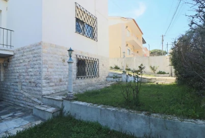 Moradia T4 para Venda em Carcavelos e Parede