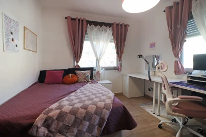 Moradia T4 para Venda em Carcavelos e Parede