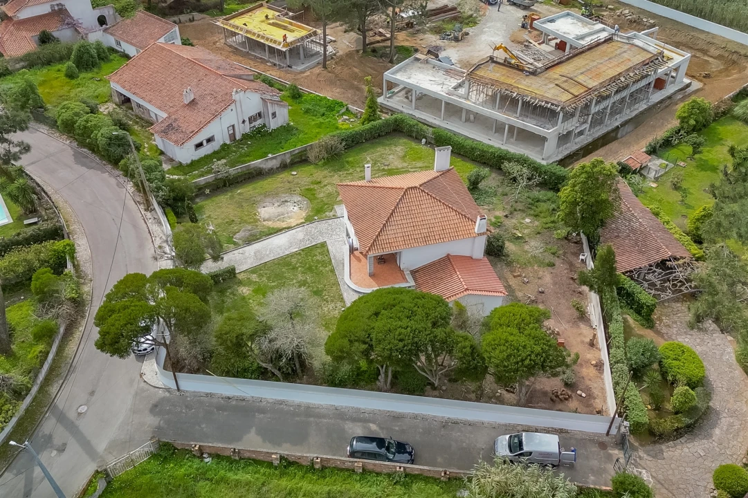Moradia T5 para Venda em Colares Foto 3