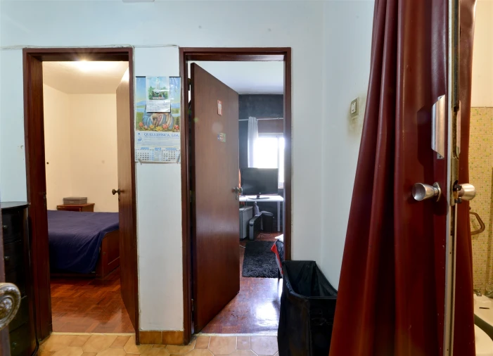 Apartamento T2 para Venda em Porto Salvo Foto 5