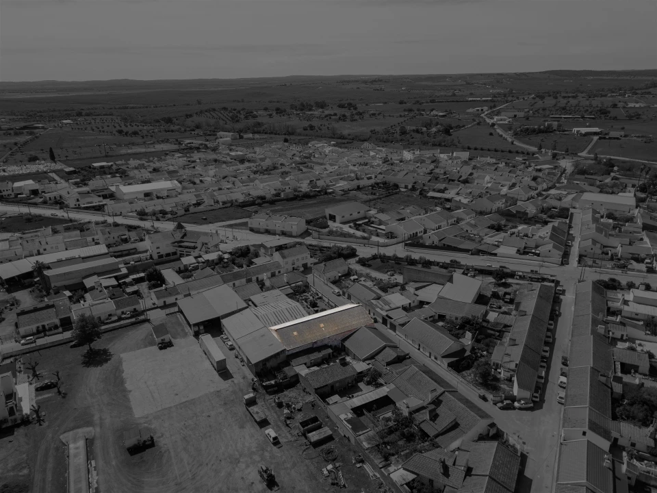 Armazém para Venda em São Manços e São Vicente do Pigeiro Foto 8