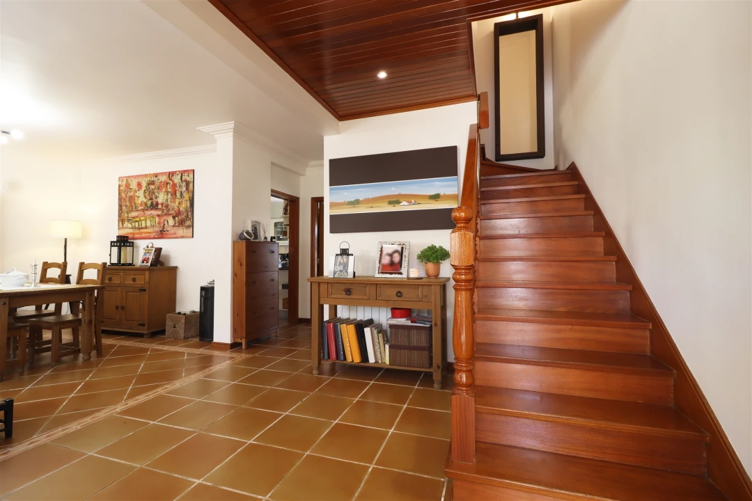 Moradia T5 para Venda em São Domingos de Rana Foto 4