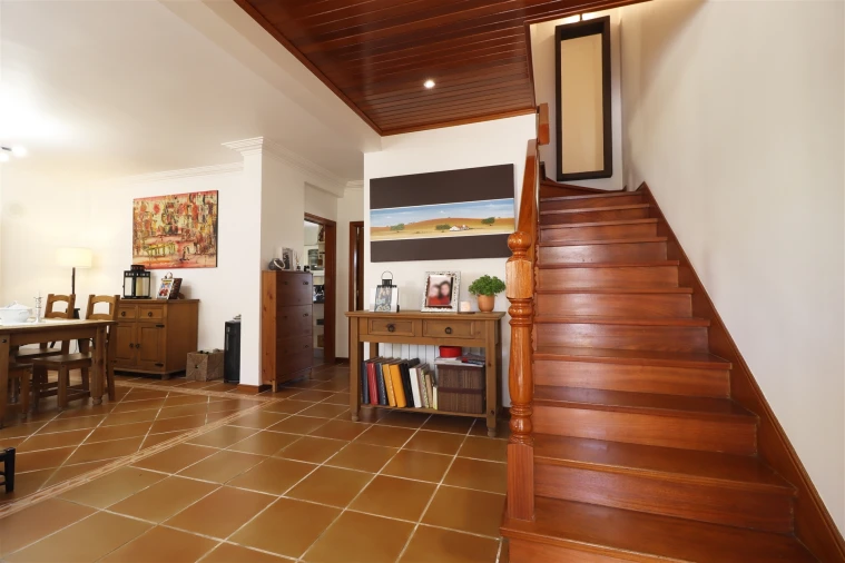 Moradia T5 para Venda em São Domingos de Rana Foto 4