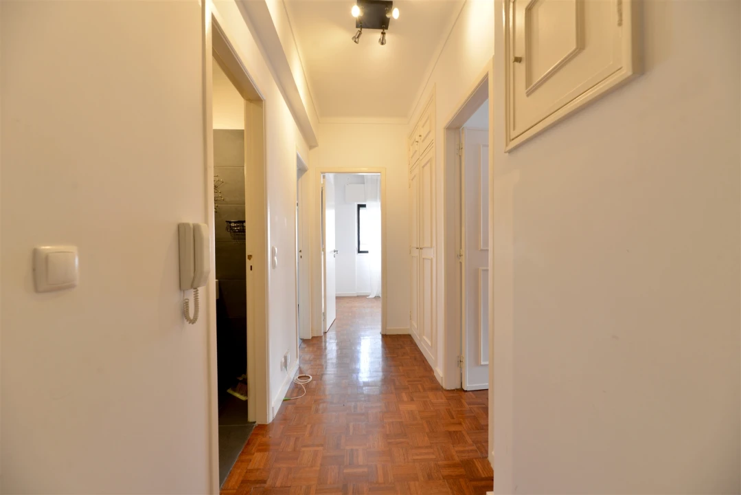 Apartamento T2 para Arrendamento em Carcavelos e Parede Foto 5