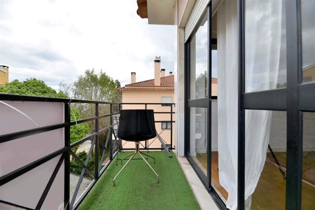 Apartamento T2 para Arrendamento em Carcavelos e Parede Foto 6