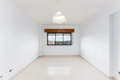 Apartamento T2 para Venda em Rio de Mouro