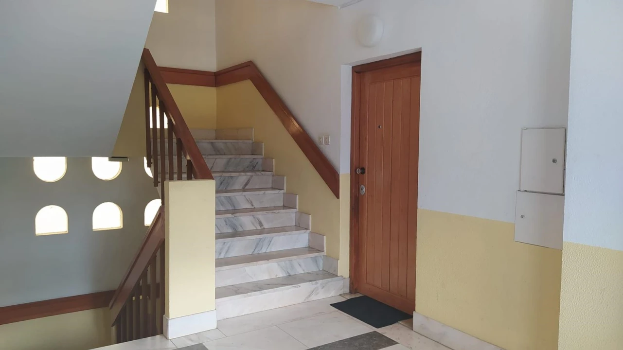 Apartamento T2 para Arrendamento em Cascais e Estoril Foto 2