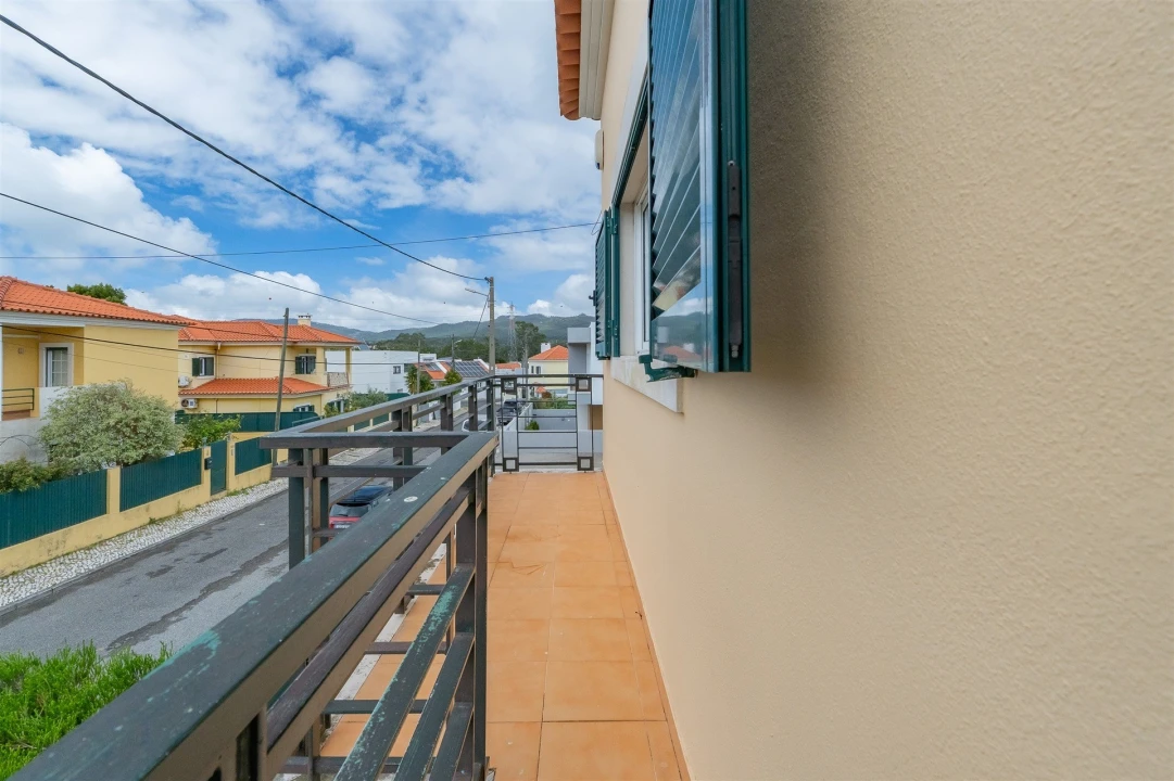 Moradia T4 para Venda em Alcabideche Foto 32