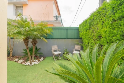 Moradia T4 para Arrendamento em Alcabideche