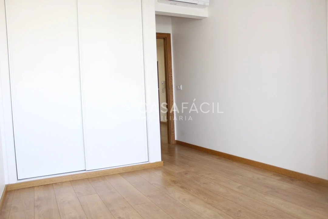 Apartamento T3 para Arrendamento em Alcochete Foto 36