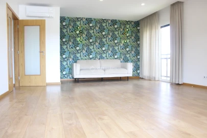 Apartamento T3 para Arrendamento em Alcochete