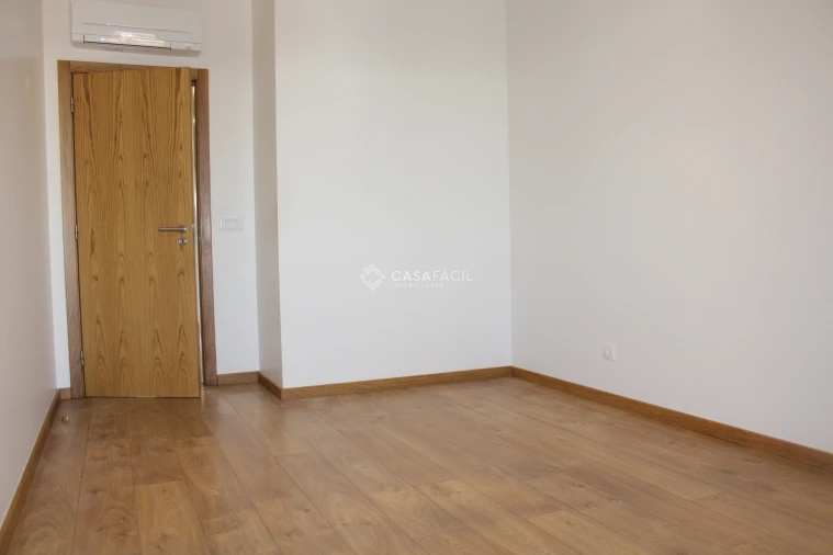 Apartamento T3 para Arrendamento em Alcochete Foto 20