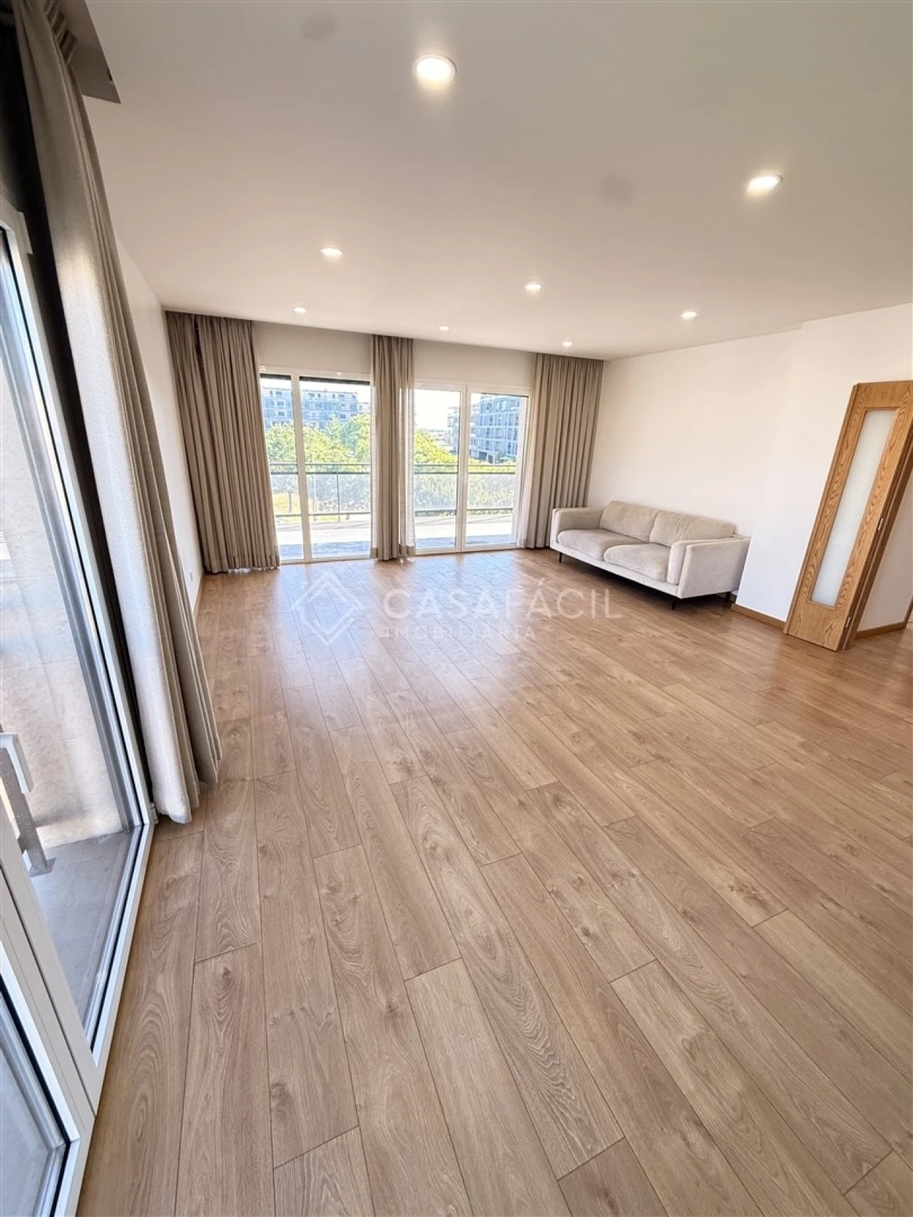 Apartamento T3 para Arrendamento em Alcochete Foto 8