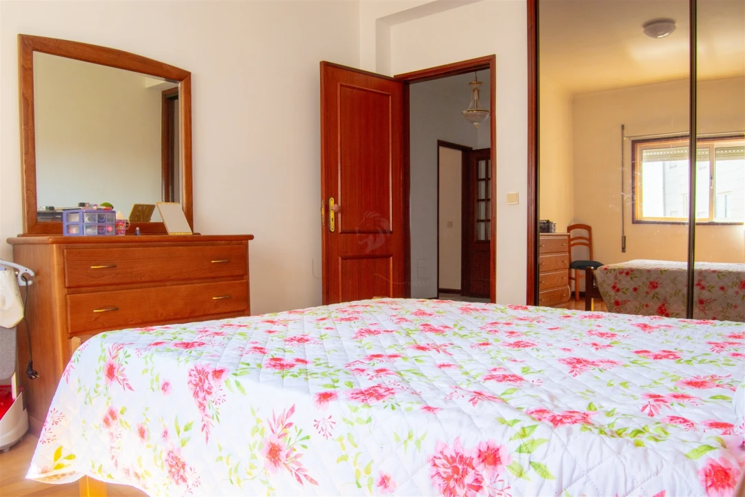 Apartamento T3 para Venda em Oiã Foto 11