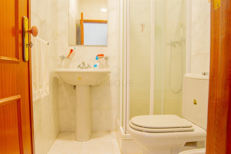 Apartamento T3 para Venda em Oiã Foto 23