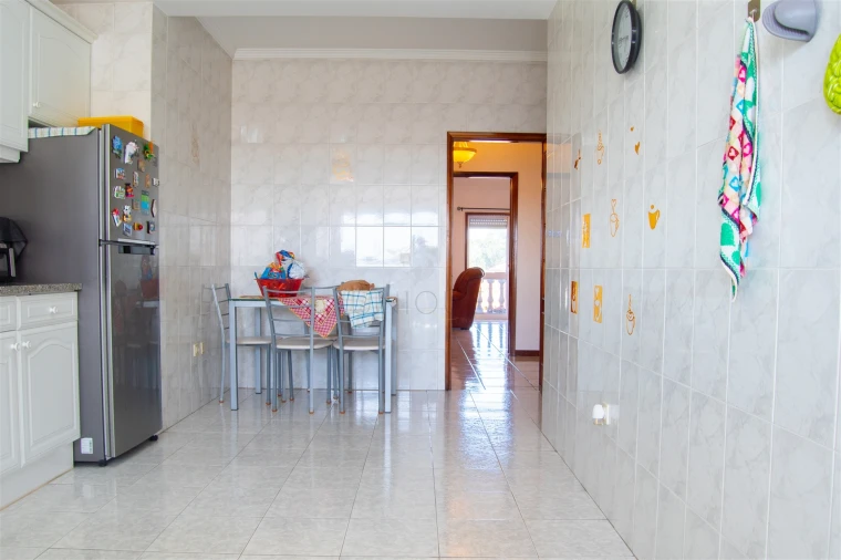 Apartamento T3 para Venda em Oiã Foto 5