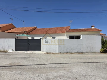 Moradia T3 para Venda em Reguengo Grande