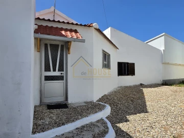 Moradia T3 para Venda em Reguengo Grande
