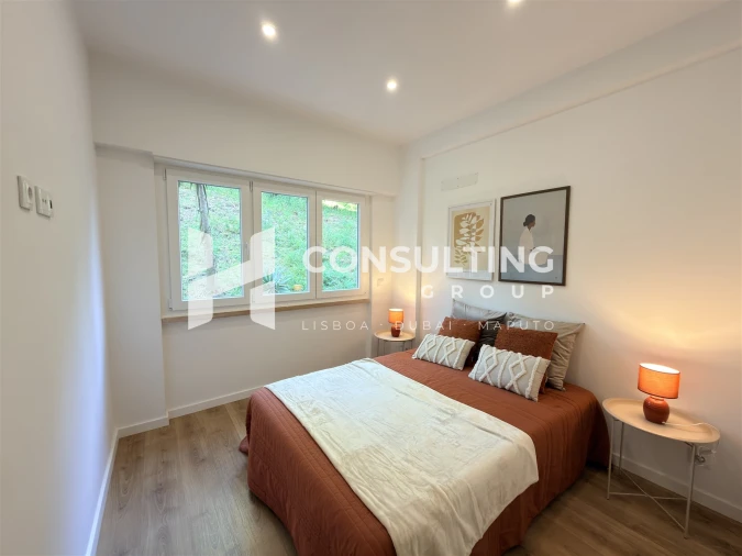 Apartamento T2 para Venda em Benfica Foto 11
