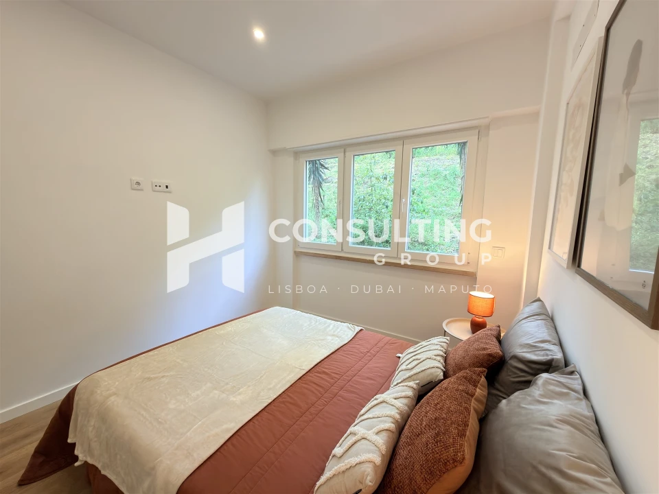 Apartamento T2 para Venda em Benfica Foto 12