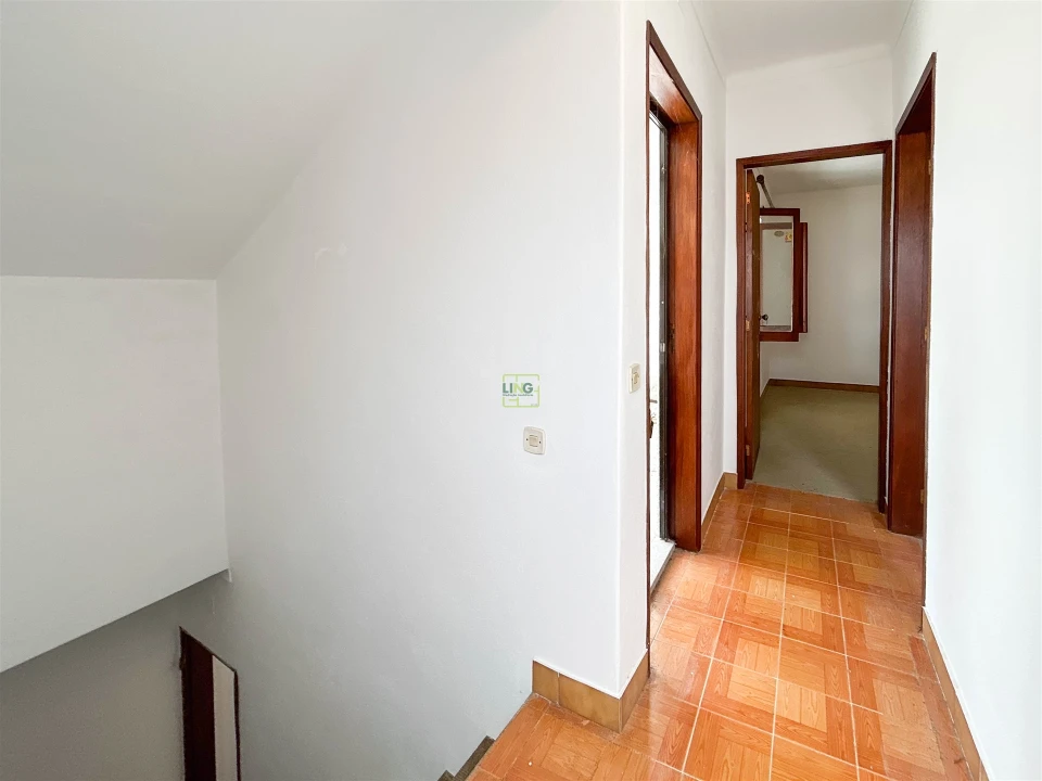 Moradia T4 para Venda em São Miguel de Acha Foto 41