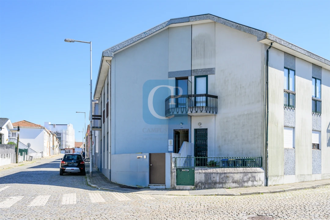 Apartamento T2 para Venda em Pedrouços Foto 25