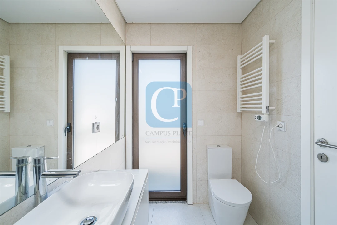 Apartamento T2 para Venda em Pedrouços Foto 17