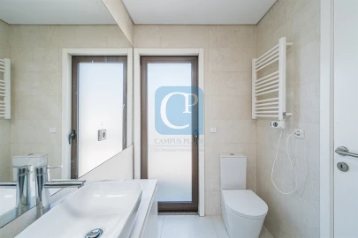 Apartamento T2 para Venda em Pedrouços