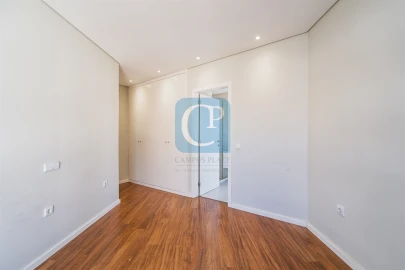 Apartamento T2 para Venda em Pedrouços