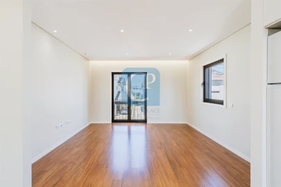 Apartamento T2 para Venda em Pedrouços