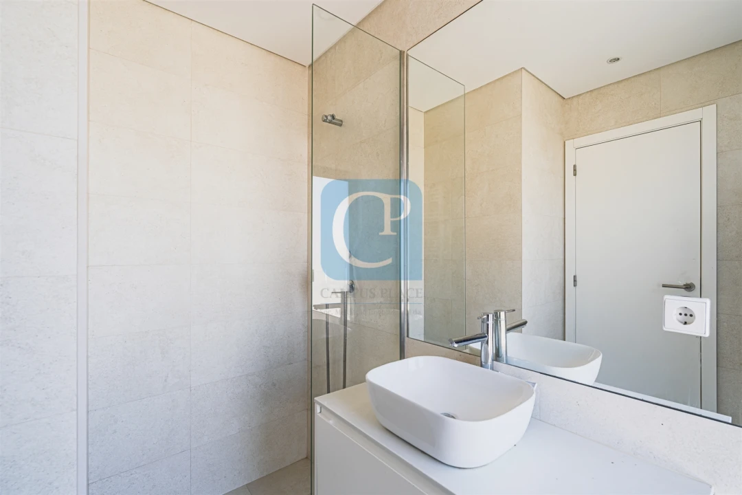 Apartamento T2 para Venda em Pedrouços Foto 14