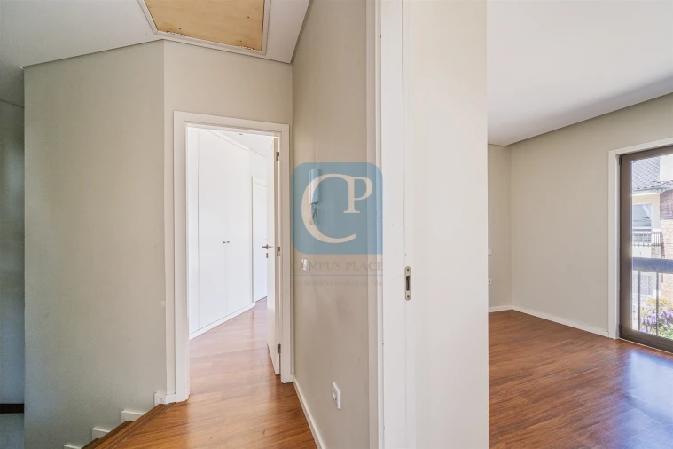 Apartamento T2 para Venda em Pedrouços Foto 16