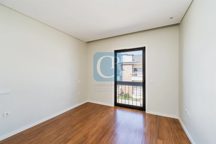 Apartamento T2 para Venda em Pedrouços Foto 15
