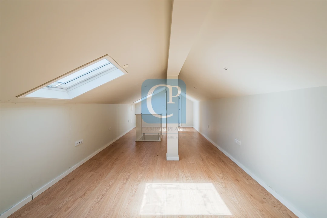 Apartamento T2 para Venda em Pedrouços Foto 21